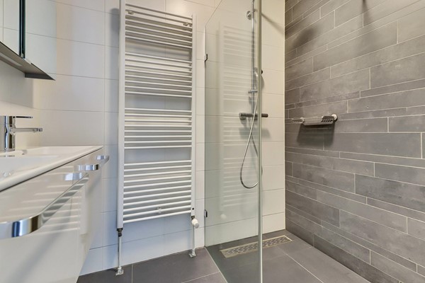 Medium property photo - Klein Vijverdal 42, 6822 MA Arnhem