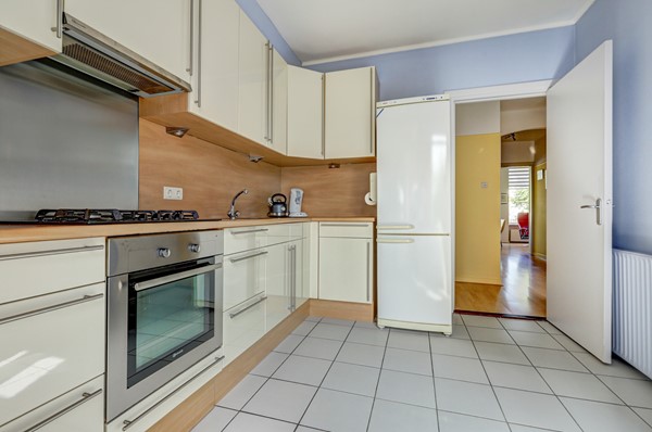 Medium property photo - Velperweg 48A 2, 6824 BL Arnhem