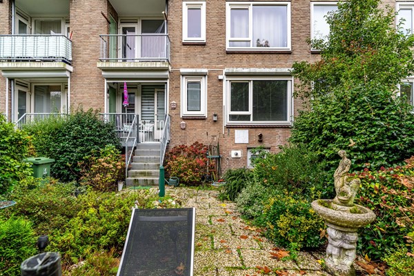 Medium property photo - Aart van der Leeuwkade 55, 2274 LA Voorburg