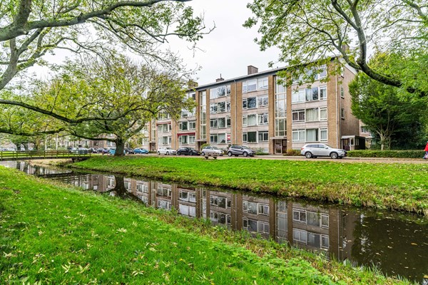 Medium property photo - Aart van der Leeuwkade 55, 2274 LA Voorburg