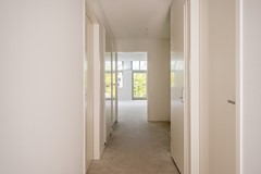 1-105_04.jpg