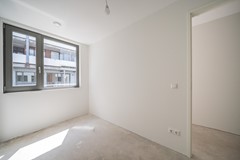 1-105_27.jpg
