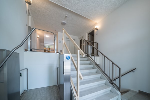 Onder optie: Door de overweldigende hoeveelheid reacties is het niet meer mogelijk een bezichtiging aan te vragen voor deze woning.
