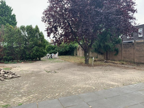 Onder optie: Door de overweldigende hoeveelheid reacties is het helaas niet meer mogelijk om een bezichtiging voor deze woning aan te vragen.

Nieuwe aanvragen worden niet meer in behandeling genomen. Op nieuwe...