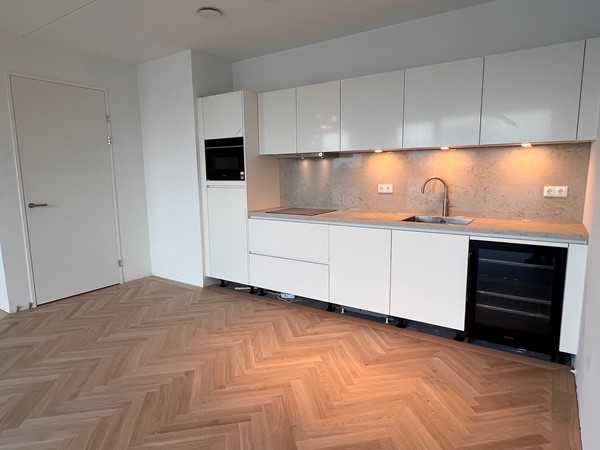 Medium property photo - Grasweg, 1031 HX Amsterdam