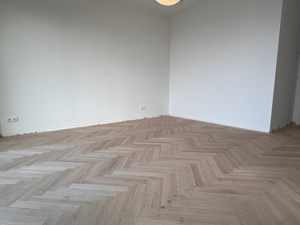 Medium property photo - Grasweg, 1031 HX Amsterdam