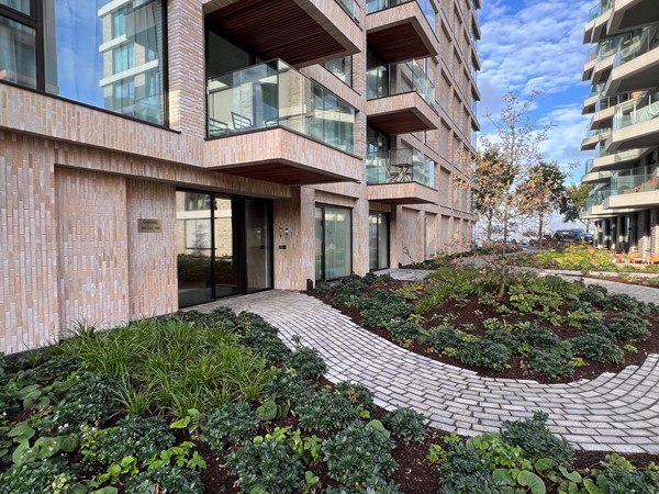 Medium property photo - Grasweg, 1031 HX Amsterdam