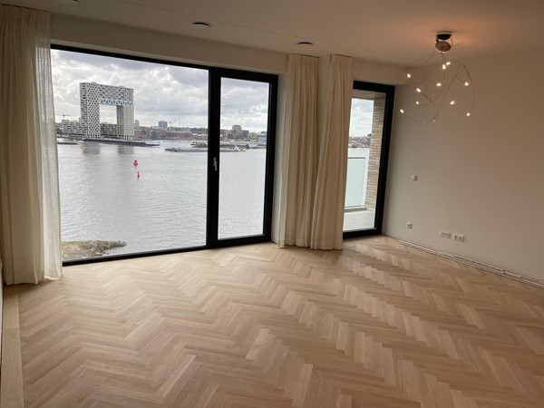Medium property photo - Grasweg, 1031 HX Amsterdam