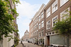 Onder bod: Eerste Lindendwarsstraat 1H, 1015LE Amsterdam