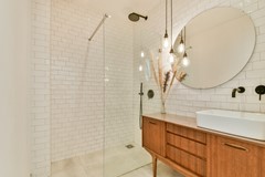 Sold subject to conditions: Postjeskade 43-1, 1058 DG Amsterdam