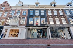 For rent: Pieter Cornelisz Hooftstraat 113-2, 1071BR Amsterdam