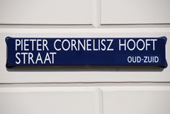 For rent: Pieter Cornelisz Hooftstraat 113-2, 1071BR Amsterdam