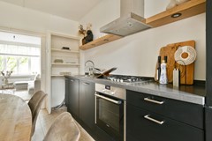 Under offer: Van Kinsbergenstraat 24-2, 1057 PR Amsterdam