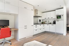 New for rent:Jhr.Mr.Dr. H.A. van Karnebeeklaan 24, 1181 XH Amstelveen - Photo