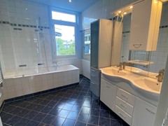 Under option: Orteliusstraat 286-3, 1056 PN Amsterdam