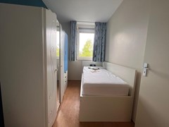 1st floor bathroom (8).jpg