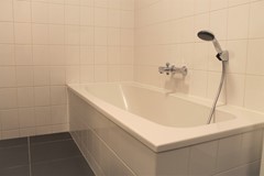 New for rent: Uilenburgerwerf 46*, 1011 MZ Amsterdam