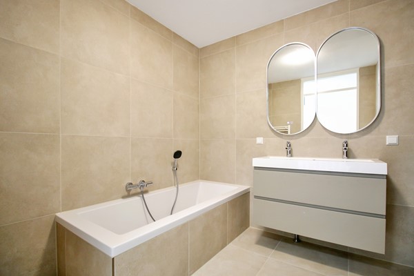 Medium property photo - Mattenbiesstraat 125, 1087 GC Amsterdam