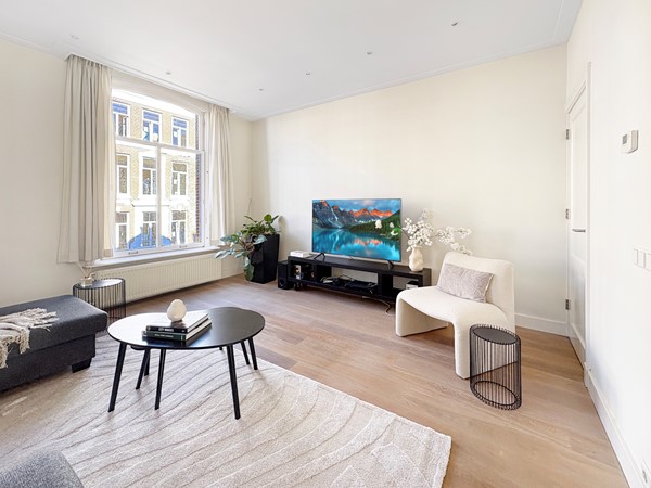 Medium property photo - Pieter Cornelisz. Hooftstraat 55-2, 1071 BN Amsterdam