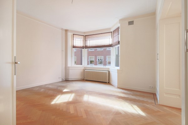 Medium property photo - Holbeinstraat 57-1, 1077 VC Amsterdam