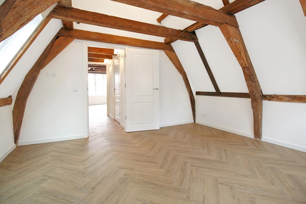 Medium property photo - Nieuwendijk 36-3, 1012 ML Amsterdam