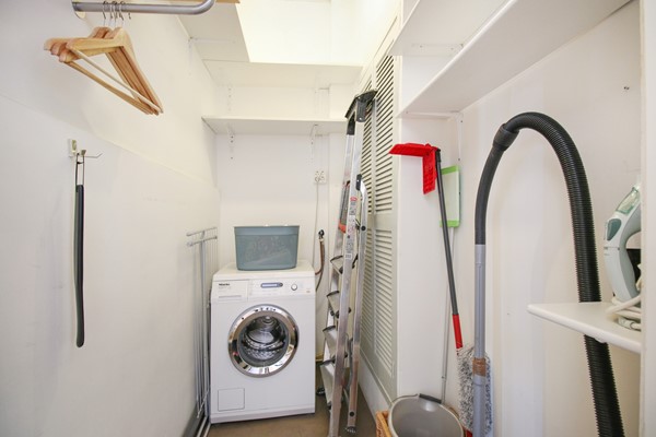 Medium property photo - Van Eeghenstraat 20-2, 1071 GG Amsterdam