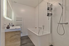 For rent: Bottelarijstraat, 1019 VC Amsterdam