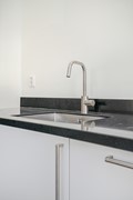 Nieuw in verhuur:Hoendiepstraat 4-1, 1079 LT Amsterdam - Foto