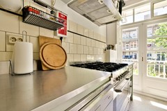 Sold subject to conditions: Hillegomstraat 21-1, 1058 LP Amsterdam