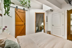 For sale: Molukkenstraat 37-3, 1095 AT Amsterdam