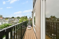 For sale: Molukkenstraat 37-3, 1095 AT Amsterdam