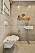 For sale: Molukkenstraat 37-3, 1095 AT Amsterdam