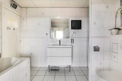 Verhuurd: Burgemeester Hogguerstraat 1159, 1064 EK Amsterdam