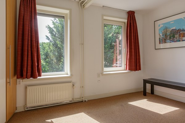 Medium property photo - Hugo van Rijkenlaan 17, 2612 JP Delft