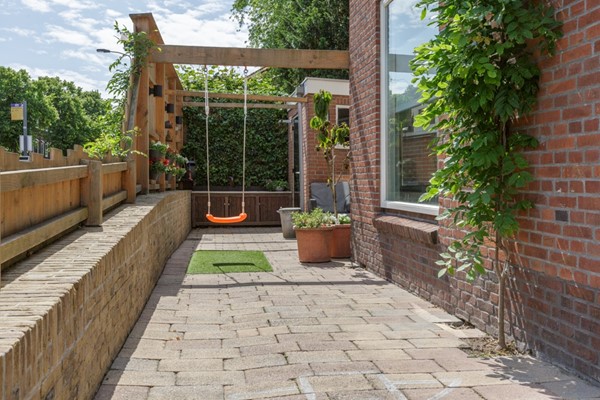 Medium property photo - Hugo van Rijkenlaan 17, 2612 JP Delft
