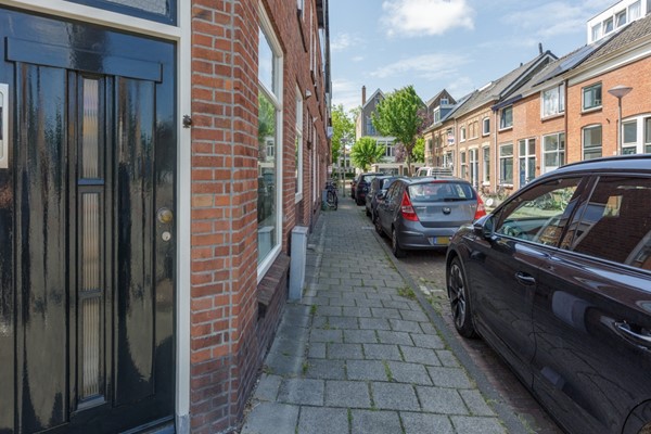 Medium property photo - Hugo van Rijkenlaan 17, 2612 JP Delft