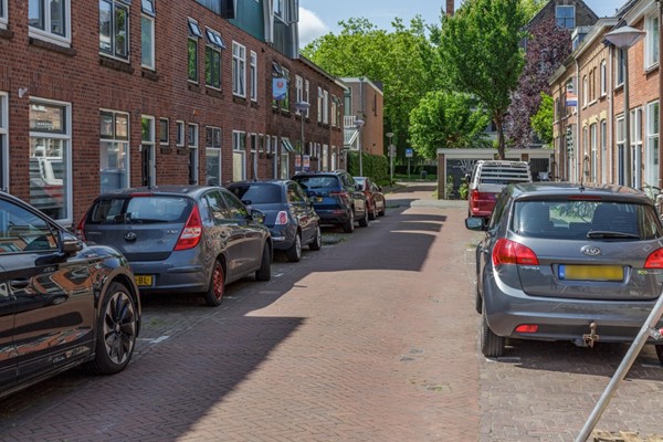 Medium property photo - Hugo van Rijkenlaan 17, 2612 JP Delft
