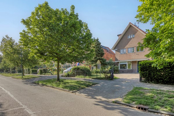 Medium property photo - Stationsweg 22, 3911 AM Rhenen