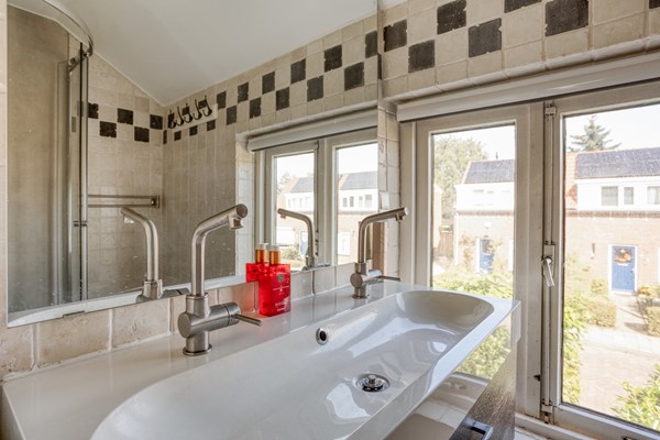 Medium property photo - Prins Bernhardstraat 22, 3911 CP Rhenen