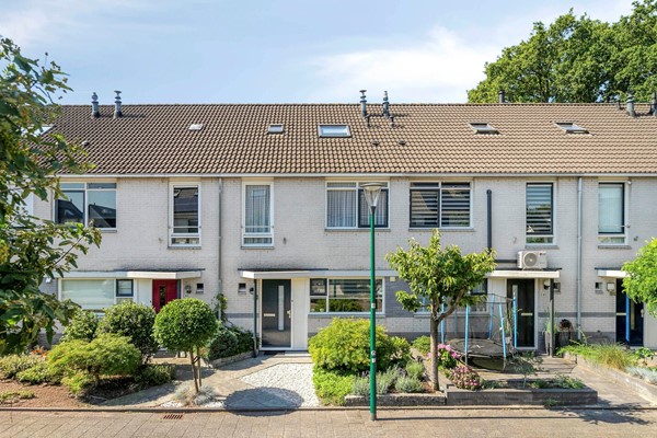 MonteChristolaan323903XJVeenendaalNL-01.jpg
