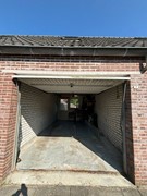 garage1.jpg