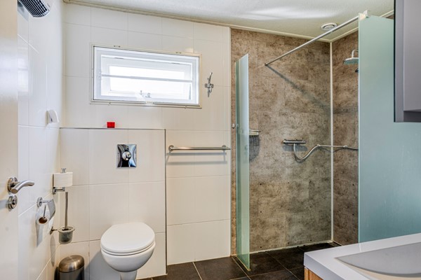 Medium property photo - Zeeanemoonweg 39, 4325 BX Renesse
