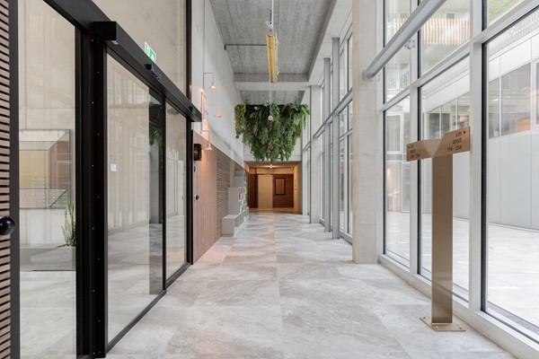 Medium property photo - Postjesweg 242, 1061 AX Amsterdam