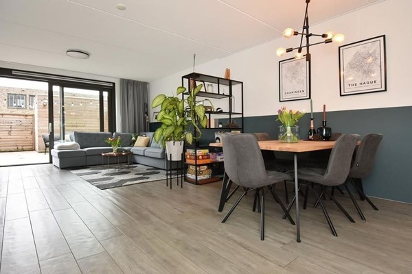 Medium property photo - Amstelstraat 33, 2515 XM Den Haag