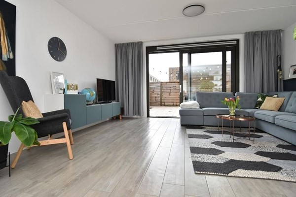 Medium property photo - Amstelstraat 33, 2515 XM Den Haag