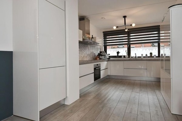 Medium property photo - Amstelstraat 33, 2515 XM Den Haag