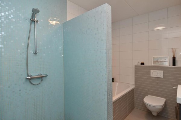 Medium property photo - Amstelstraat 33, 2515 XM Den Haag