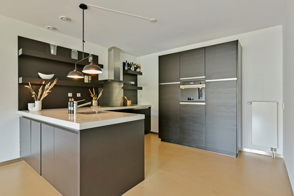 Medium property photo - Leeuwendalersweg 668, 1061 BK Amsterdam