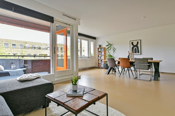 Medium property photo - Leeuwendalersweg 668, 1061 BK Amsterdam