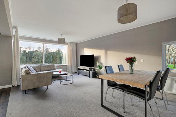 Medium property photo - Edmond Hellenraadstraat 130, 3067 NV Rotterdam